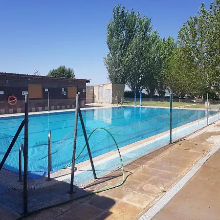 Chalet Flamenco Parque, Calle Campillos 90 *